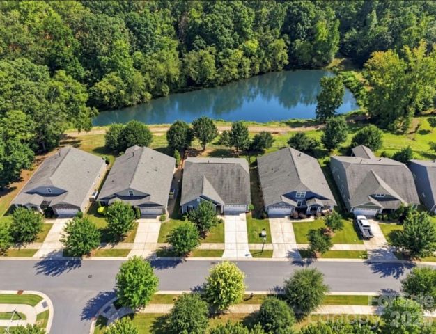 605 Gardenbrook Trail, Belmont, NC 28012