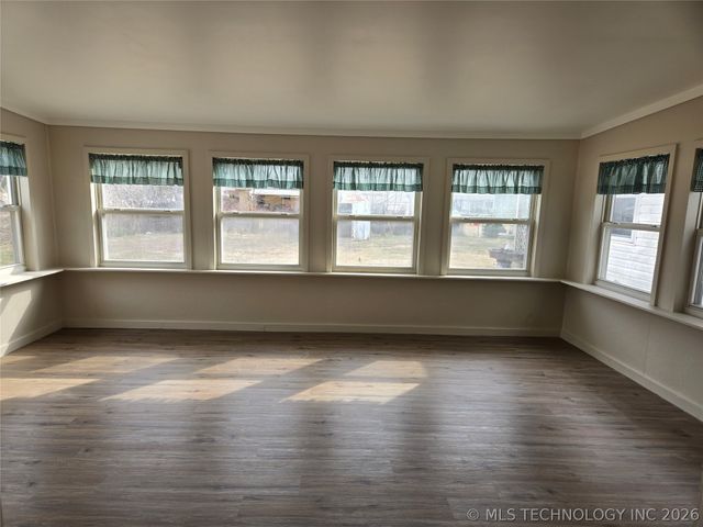 332 NE Meadowlark Avenue, Bartlesville, OK 74006