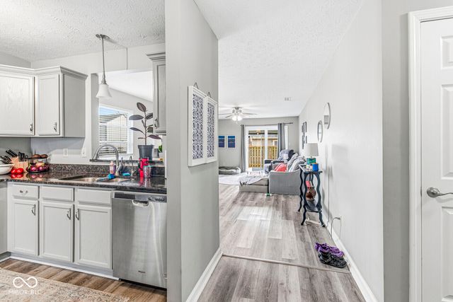 5853 Gadsen Drive, Plainfield, IN 46168