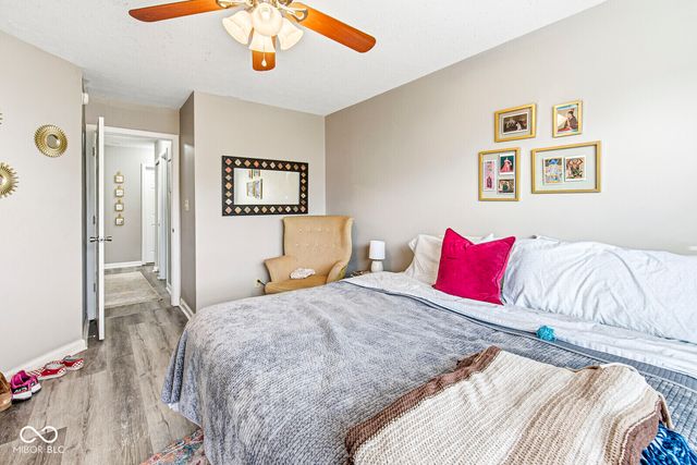 5853 Gadsen Drive, Plainfield, IN 46168