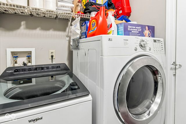 5853 Gadsen Drive, Plainfield, IN 46168