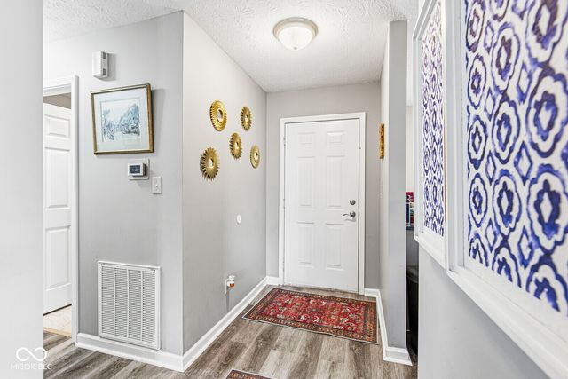 5853 Gadsen Drive, Plainfield, IN 46168