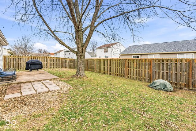 5853 Gadsen Drive, Plainfield, IN 46168