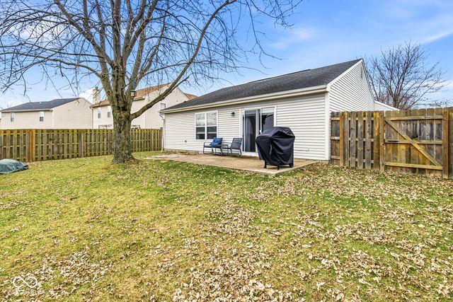 5853 Gadsen Drive, Plainfield, IN 46168