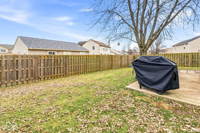 5853 Gadsen Drive, Plainfield, IN 46168