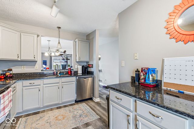 5853 Gadsen Drive, Plainfield, IN 46168