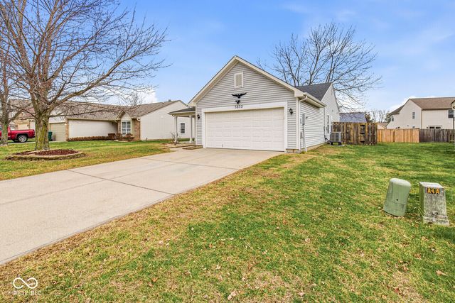 5853 Gadsen Drive, Plainfield, IN 46168
