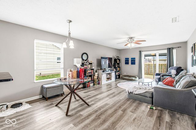 5853 Gadsen Drive, Plainfield, IN 46168