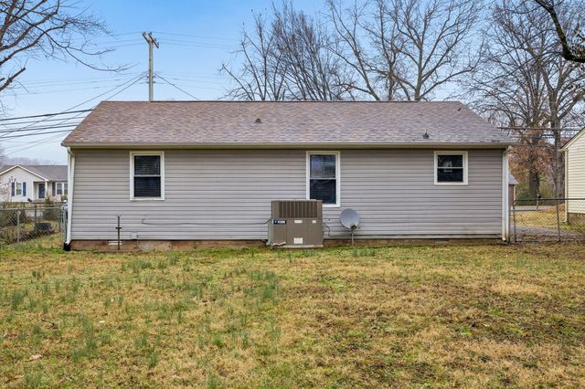 236 Tobacco Rd, Clarksville, TN 37042