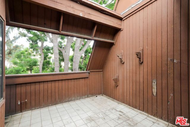 11753 Mayfield Avenue 7, Los Angeles, CA 90049