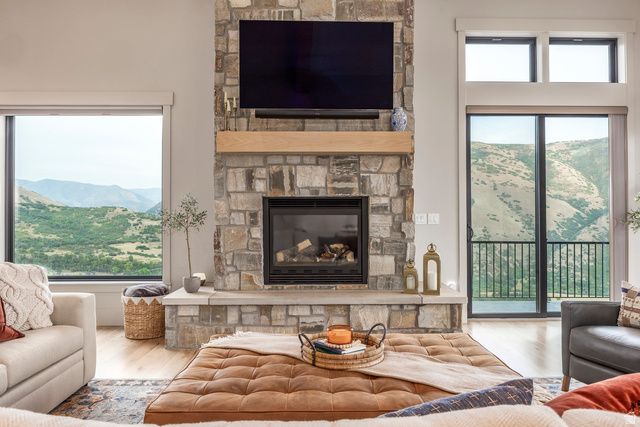 1511 S VALLEY VIEW CIR, Springville, UT 84663