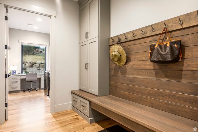 1511 S VALLEY VIEW CIR, Springville, UT 84663