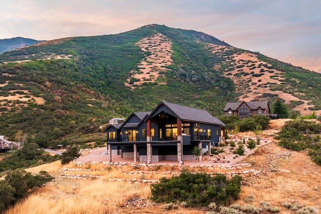 1511 S VALLEY VIEW CIR, Springville, UT 84663