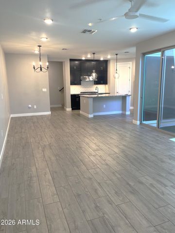 3855 S MCQUEEN Road 21, Chandler, AZ 85286