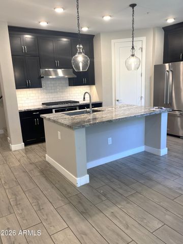 3855 S MCQUEEN Road 21, Chandler, AZ 85286