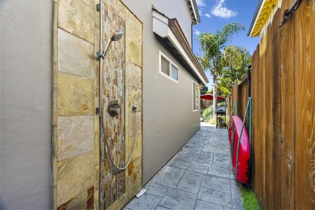 175 25th Avenue, Santa Cruz, CA 95062