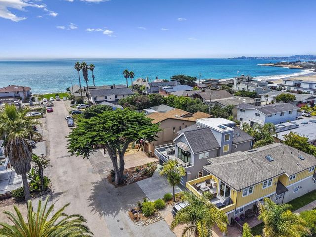 175 25th Avenue, Santa Cruz, CA 95062