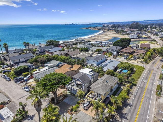 175 25th Avenue, Santa Cruz, CA 95062