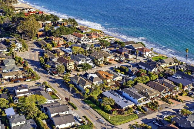 175 25th Avenue, Santa Cruz, CA 95062