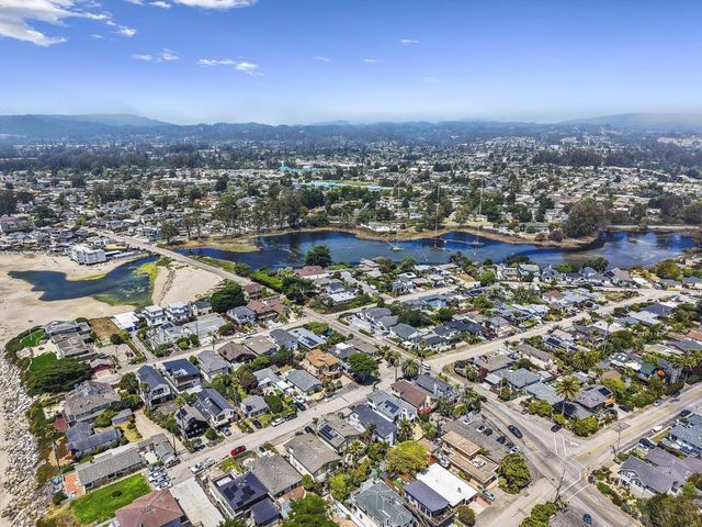 175 25th Avenue, Santa Cruz, CA 95062