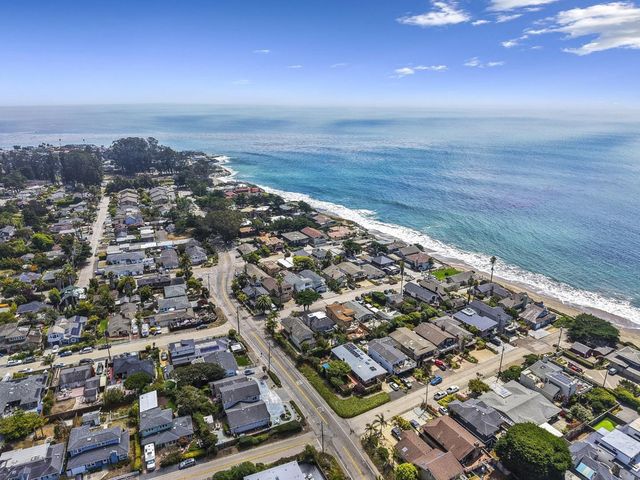 175 25th Avenue, Santa Cruz, CA 95062