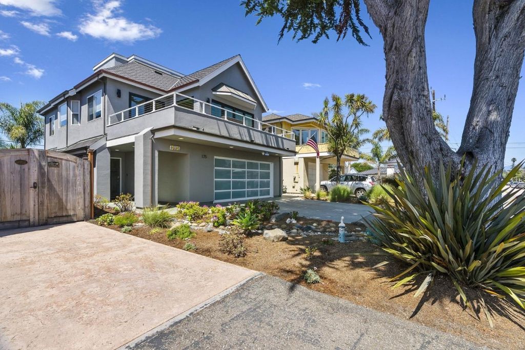 175 25th Avenue, Santa Cruz, CA 95062