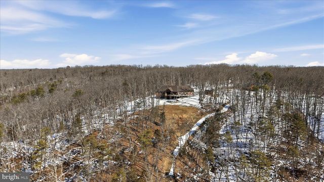 690 COMFORTER LN, Middletown, VA 22645