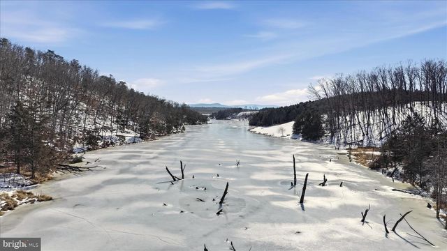 690 COMFORTER LN, Middletown, VA 22645