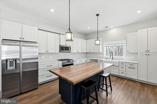 690 COMFORTER LN, Middletown, VA 22645