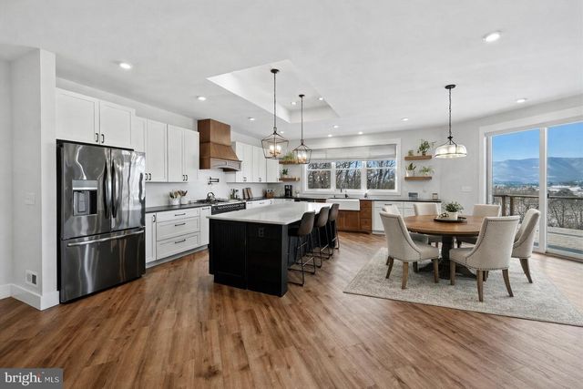 690 COMFORTER LN, Middletown, VA 22645