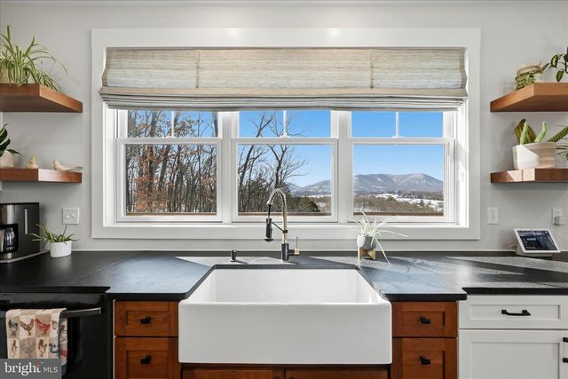 690 COMFORTER LN, Middletown, VA 22645