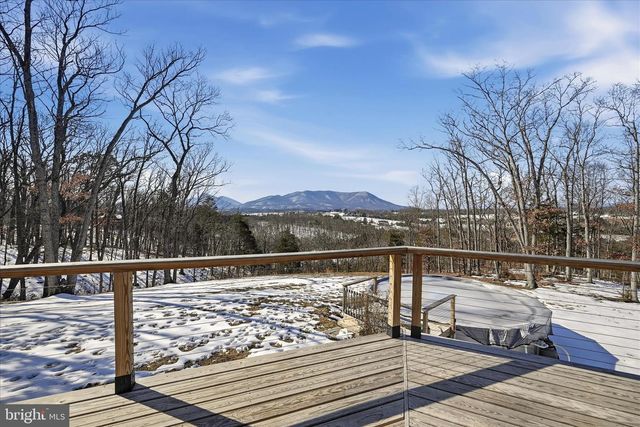 690 COMFORTER LN, Middletown, VA 22645