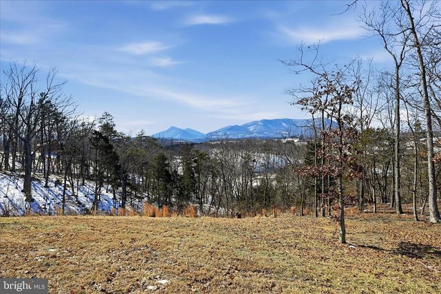 690 COMFORTER LN, Middletown, VA 22645