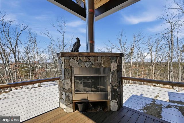 690 COMFORTER LN, Middletown, VA 22645