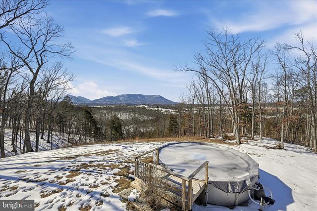 690 COMFORTER LN, Middletown, VA 22645