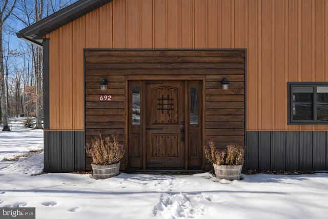 690 COMFORTER LN, Middletown, VA 22645