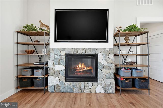 690 COMFORTER LN, Middletown, VA 22645