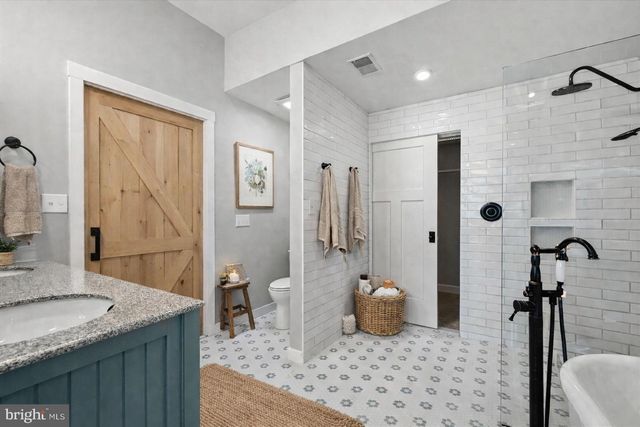 690 COMFORTER LN, Middletown, VA 22645