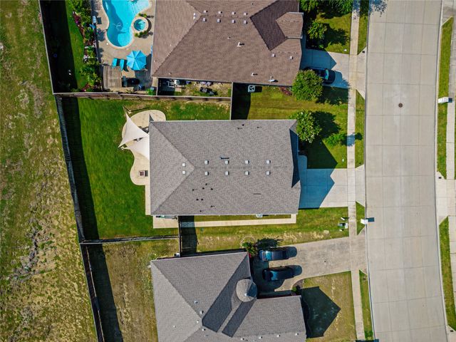 28 Kramer Lane, Sanger, TX 76266