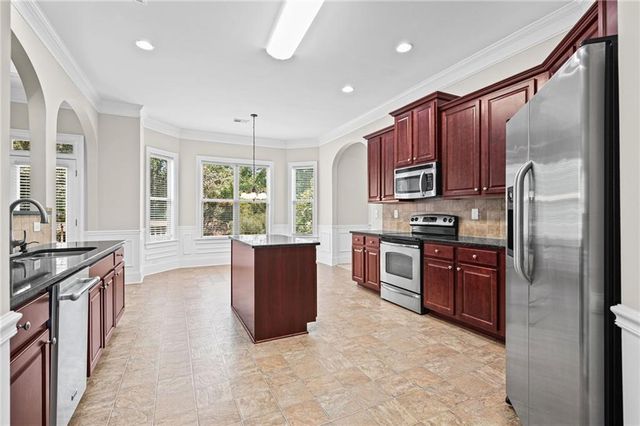 105 Shaw Lane, Stockbridge, GA 30236