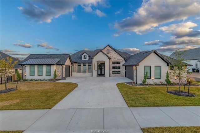 2118 Joe Will Drive, College Station, TX 77845