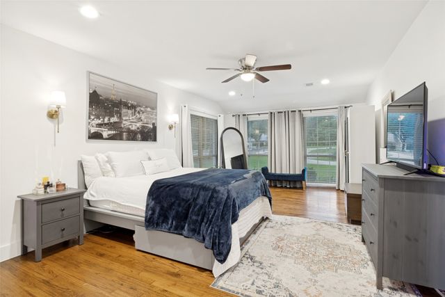 6867 Gaston Avenue, Dallas, TX 75214