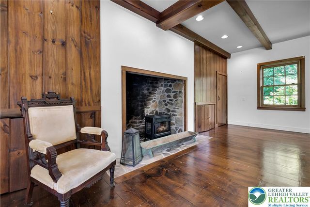 1350 Old Plains Road, Milford Twp, PA 18073