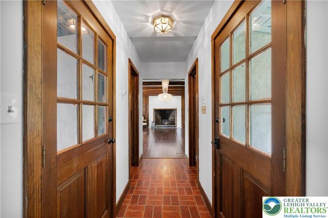 1350 Old Plains Road, Milford Twp, PA 18073