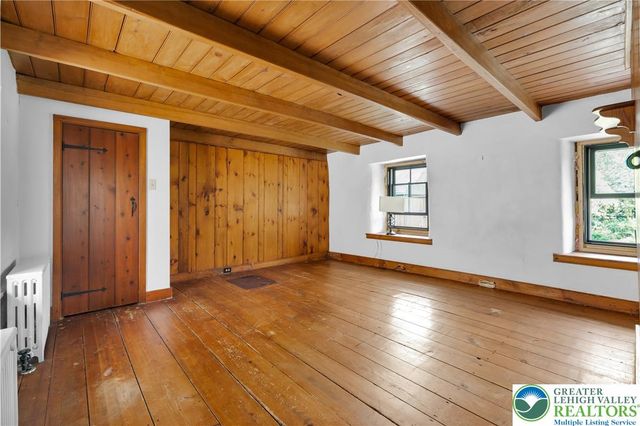 1350 Old Plains Road, Milford Twp, PA 18073