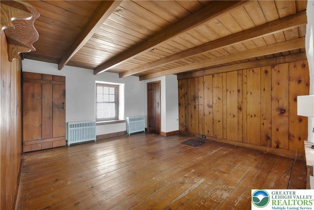 1350 Old Plains Road, Milford Twp, PA 18073