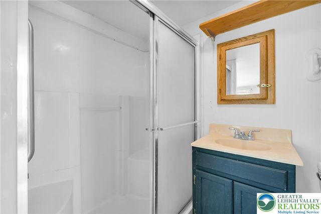 1350 Old Plains Road, Milford Twp, PA 18073