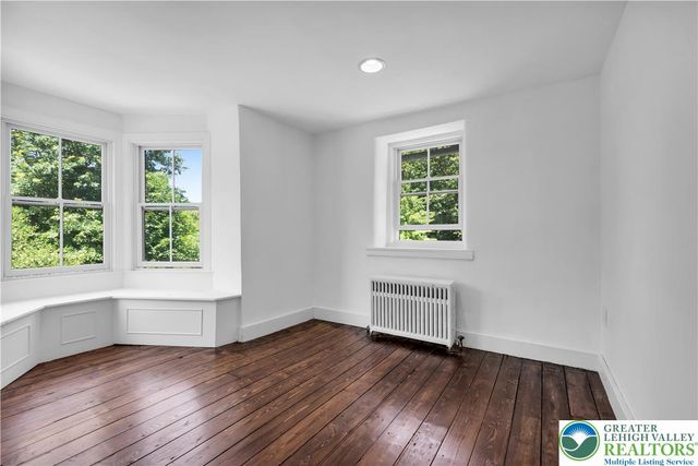 1350 Old Plains Road, Milford Twp, PA 18073