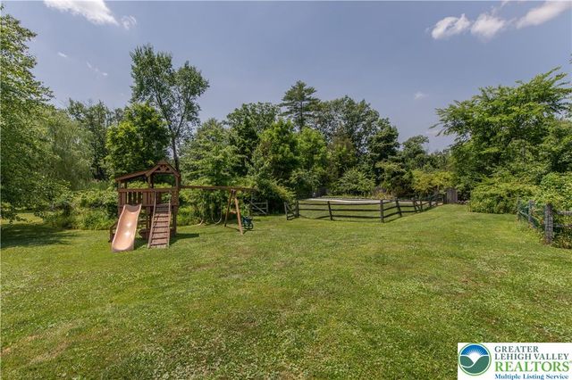 1350 Old Plains Road, Milford Twp, PA 18073