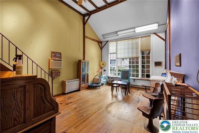 1350 Old Plains Road, Milford Twp, PA 18073